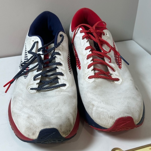 Brooks Size 14 Launch 7 DNA USA Patriotic Red, White, and Blue Athletic Shoes - Picture 6 of 12
